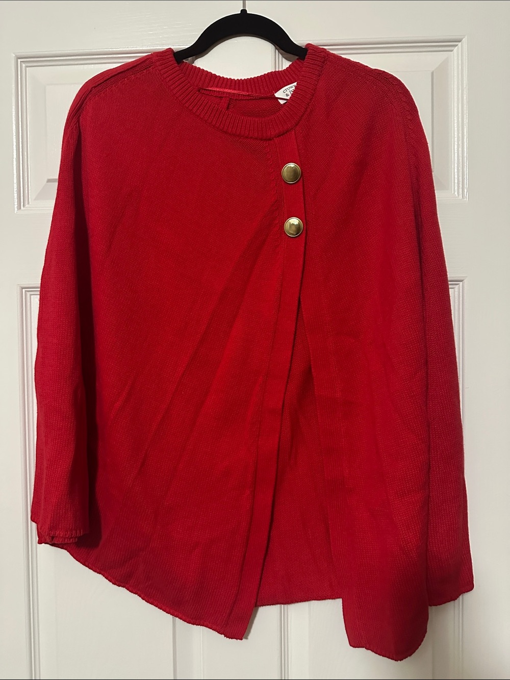crown & ivy Red Button-Accent cape